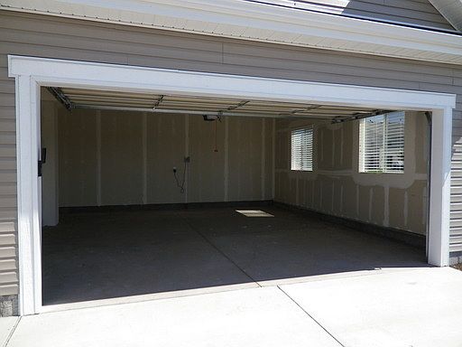 2nd image of 832 W 600 S
