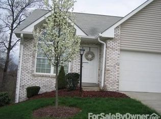429 Glenmore St, Lower Burrell, PA 15068