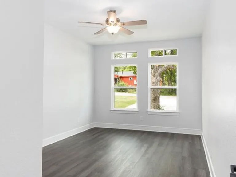2732 Camel Ct — Photo 12