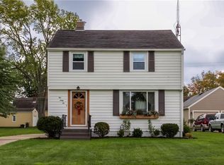 1062 Lilly Rd, Alliance, OH 44601