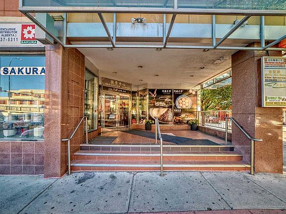 3rd image of 110 S 2nd Ave SE #512