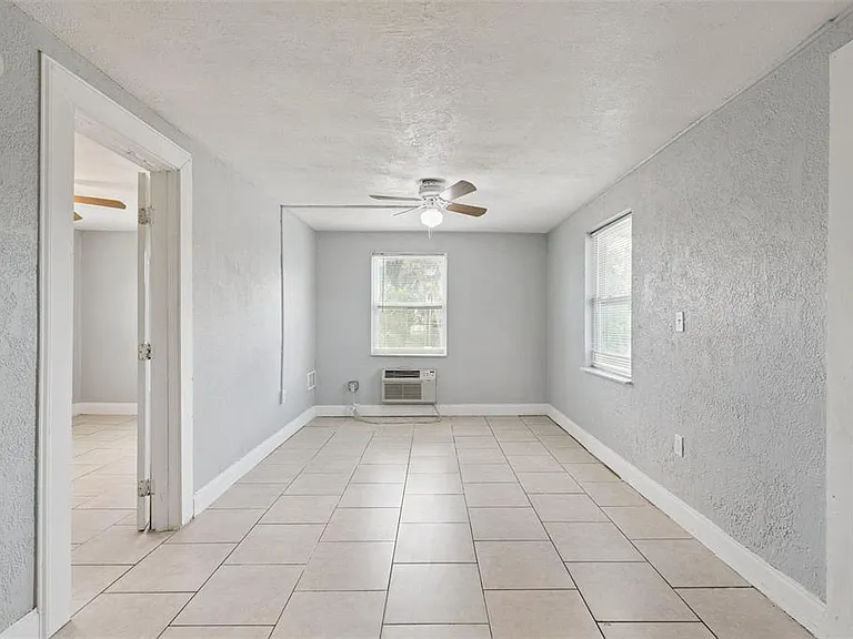 320 Dummitt Ave #B — Photo 7