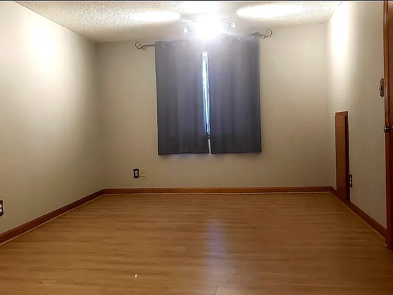 6407 Carpenter Ave — Photo 20
