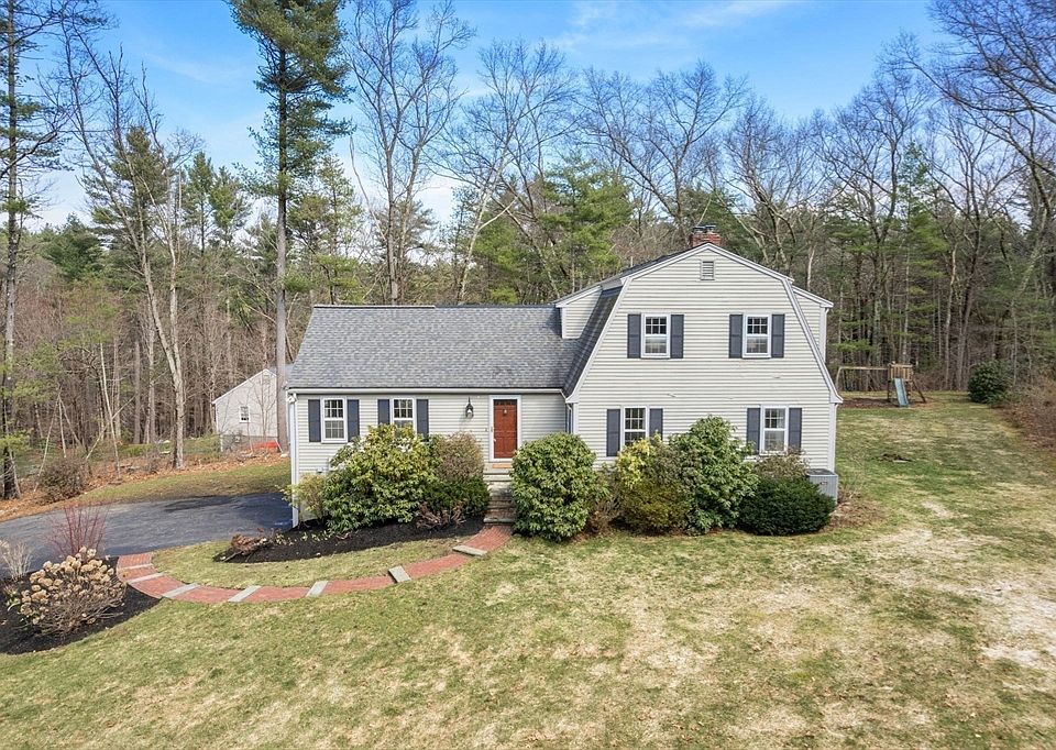 1st image of 30 Oak Hill Rd