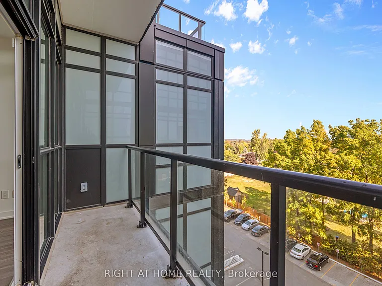 681 Yonge St #630 — Photo 12