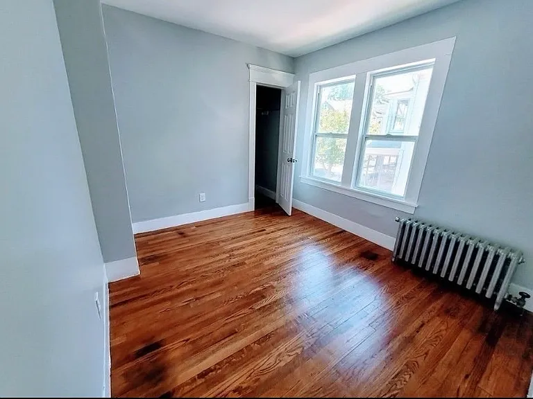 33-35 Algonquin Pl #2 — Photo 7