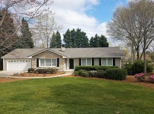 5073 Chestnut Forest Ct, Dunwoody, GA 30360