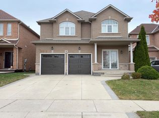 8 Sunbeam Dr, Hamilton, ON L9B2X9