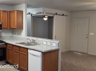 1939 W Roby Ave APT B, Porterville, CA 93257