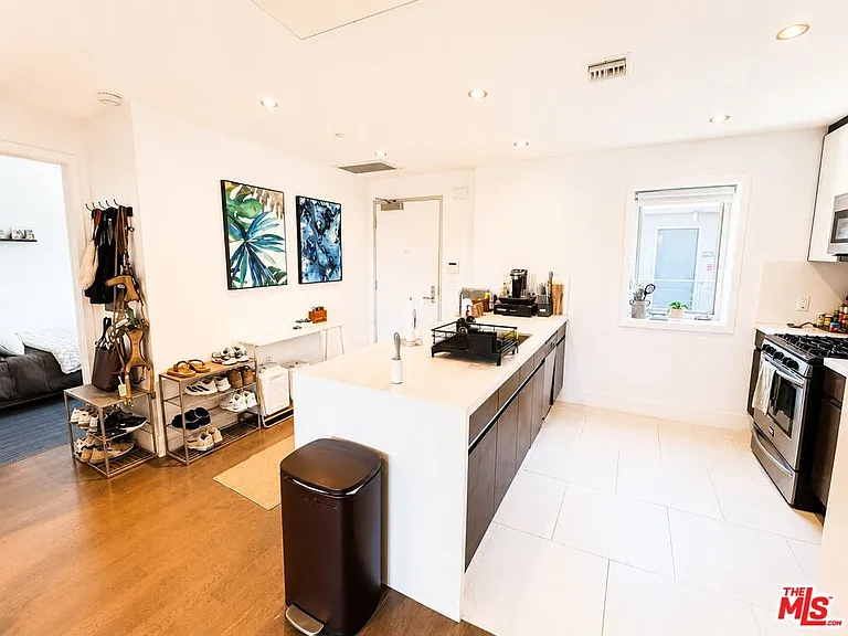 7857 W Manchester Ave #Penthouse 6 — Photo 11