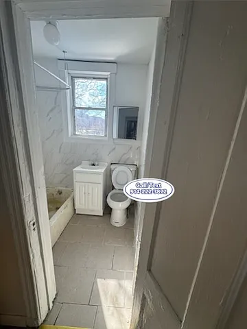 165 Linden St #2E — Photo 6