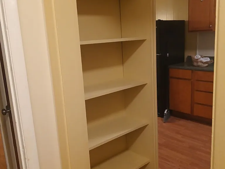 311 E Imperial Cir — Photo 10
