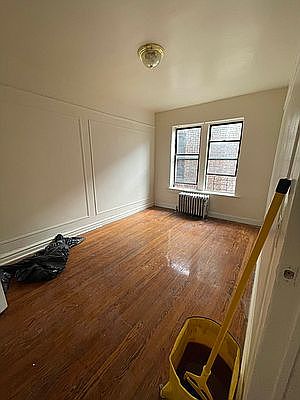 2nd image of 665 E 220th St #6E