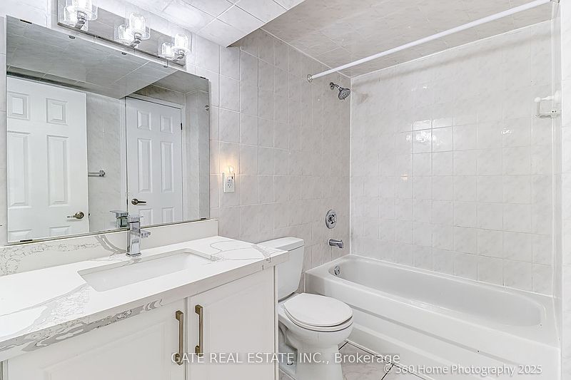 Markham House for rent - 2 Bedrooms — photo 3