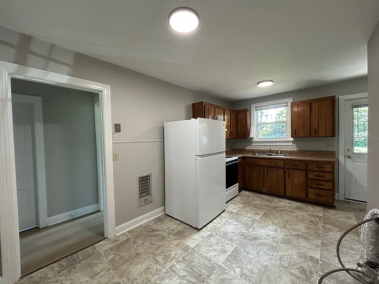 4808 Lindell St #4810 — Photo 11