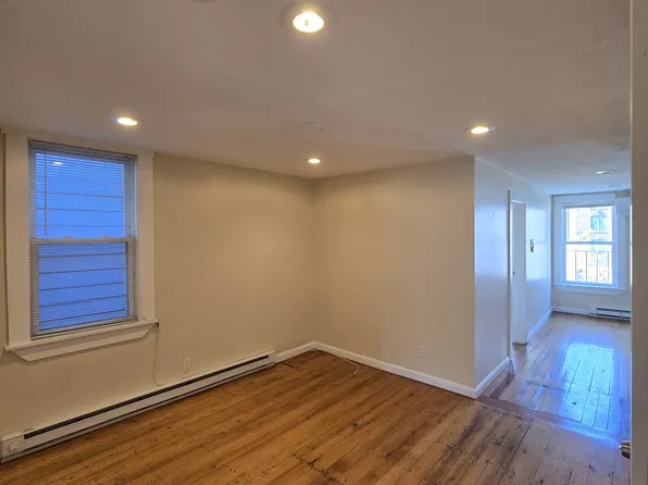 72 Liverpool St, Boston, MA