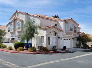 4049 Castle Cove Dr, Las Vegas, NV 89108