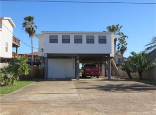 210 Shark Ln, Surfside Beach, TX 77541