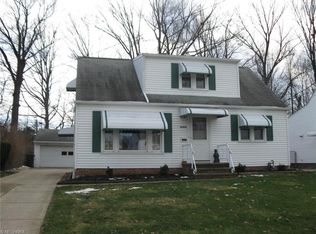 30406 Forest Grove Rd, Willowick, OH 44095