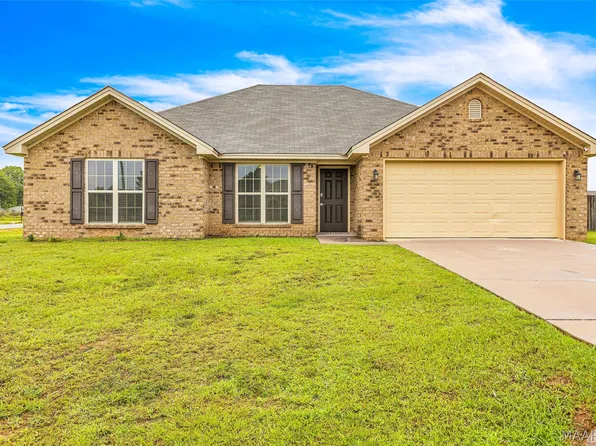1823 Landing Pl, Deatsville, AL 36022
