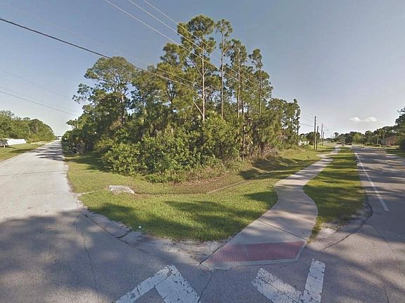 5th image of 2650 SW Savona Blvd
