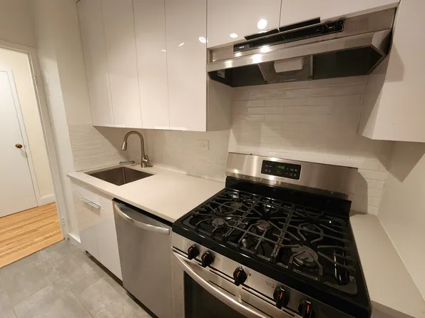 392 Central Park West image 8 of 17