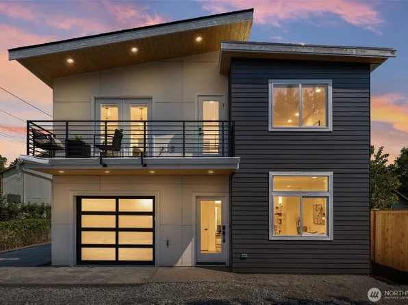 9251 Palatine Avenue N #C, Seattle, WA 98103