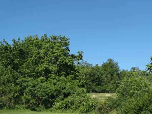 3 Heritage Dr, Lemont Furnace, PA 15456