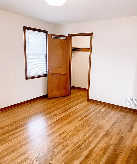 25 E Henderson Rd #B — Photo 13