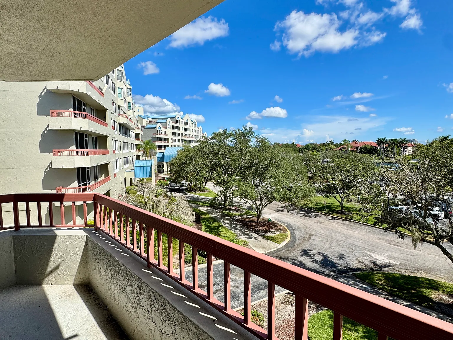 1 bed, 1.5 bath, 760 sqft, $1,500 — Photo 4