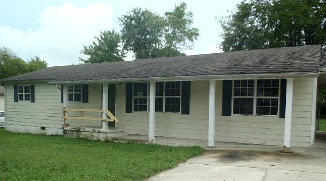1st image of 707 Mary Agnes Dr