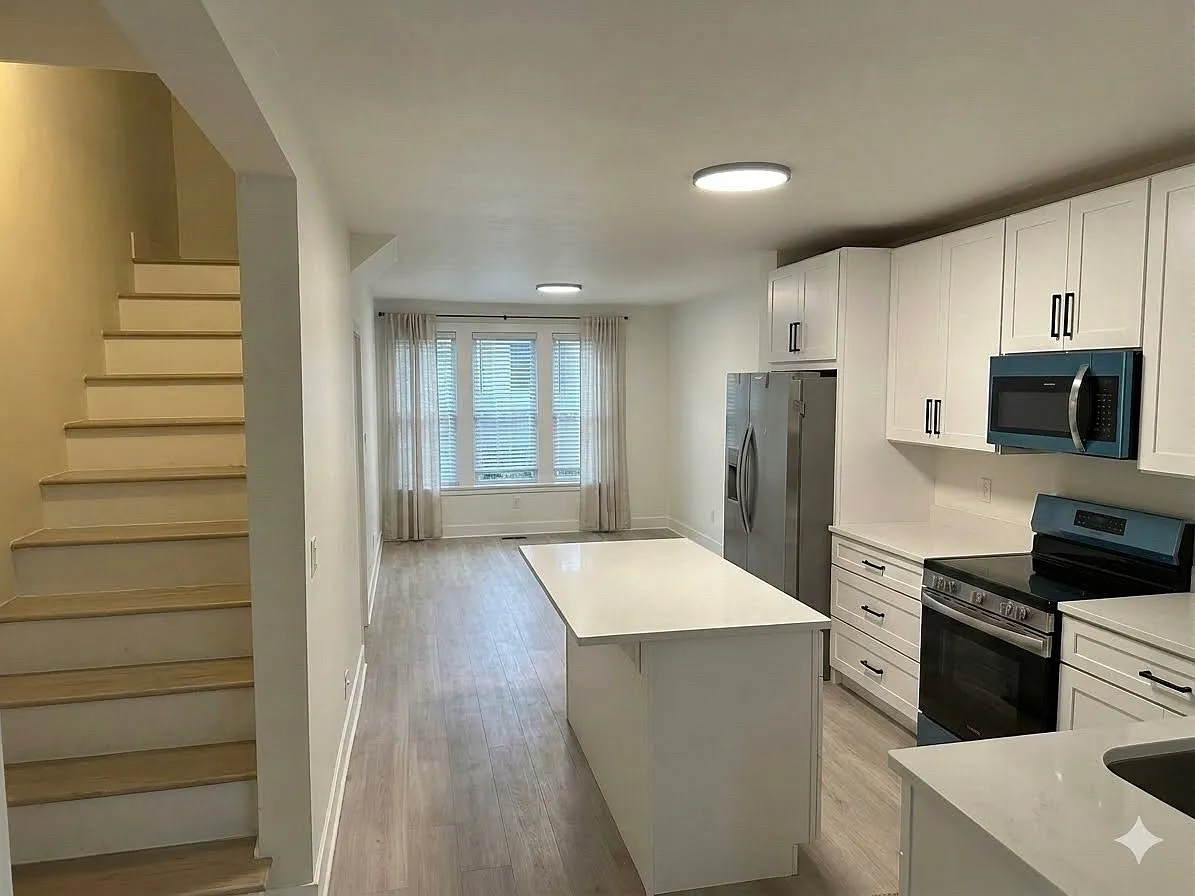 3 bed, 1400 sqft, $2,400 — Photo 2