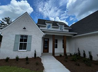 102 Katherine Ln, Madison, MS 39110