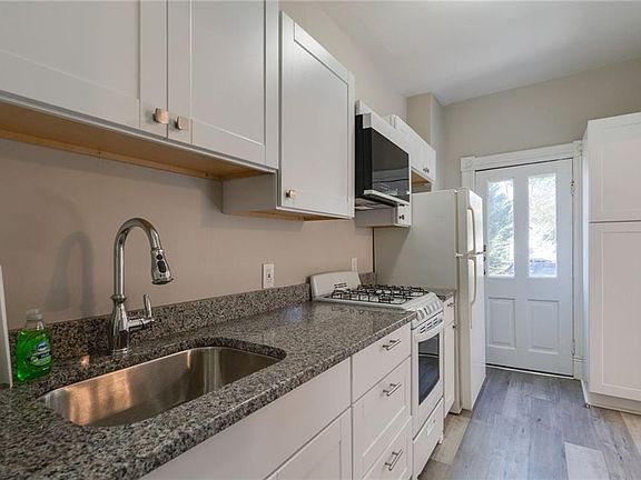 4th image of 229 S Armistead Ave APT C