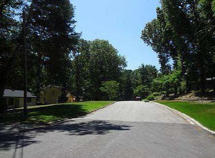 4th image of 2902 Hickory Trl