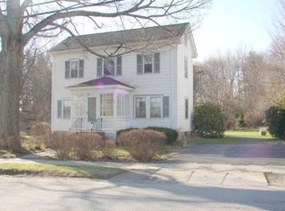 39 Davis St, North Andover, MA 01845