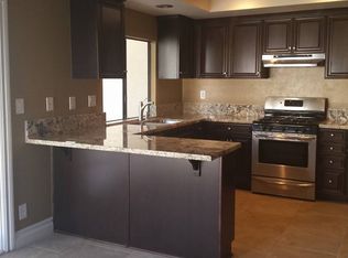3528 Grey Bull Ln, Corona, CA 92882