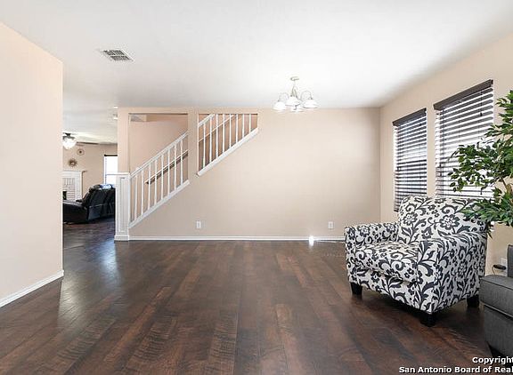 3rd image of 11711 Deer Oak Run
