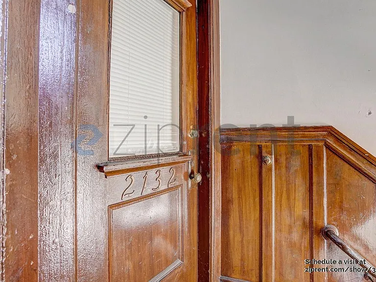 2132 Jones St — Photo 17