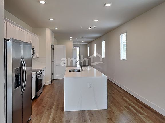 3rd image of 510 Silverbell Falls Pl