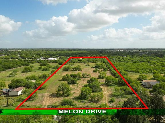 4th image of 32893 Melon Dr