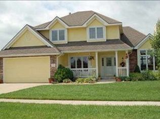 7925 SW 28th St, Topeka, KS 66614