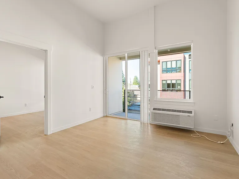 2515 SE 30th Ave — Photo 37