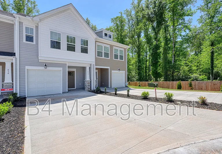 416 W Parima Ct — Photo 1