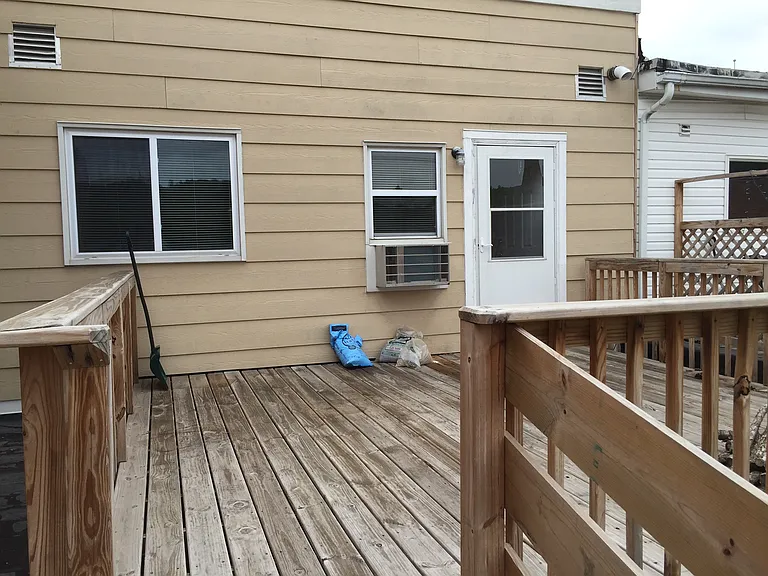 403 N Riverfront Dr #A — Photo 5