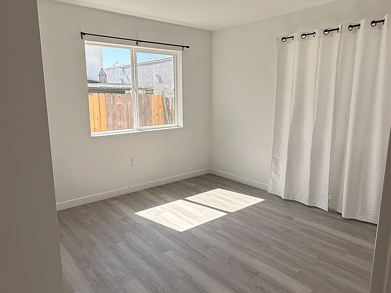 6750 S Arlington Ave — Photo 18