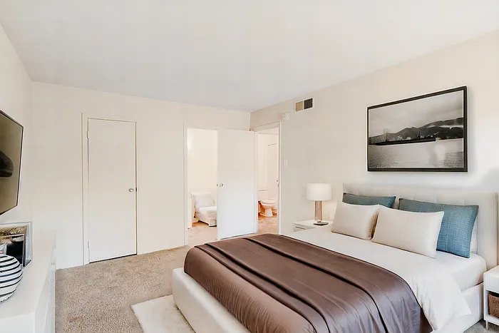2235 Sedgwick St #H — Photo 5