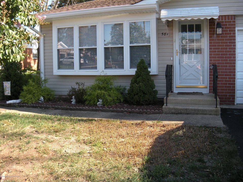 1st image of 58 Hudson Parkway #A