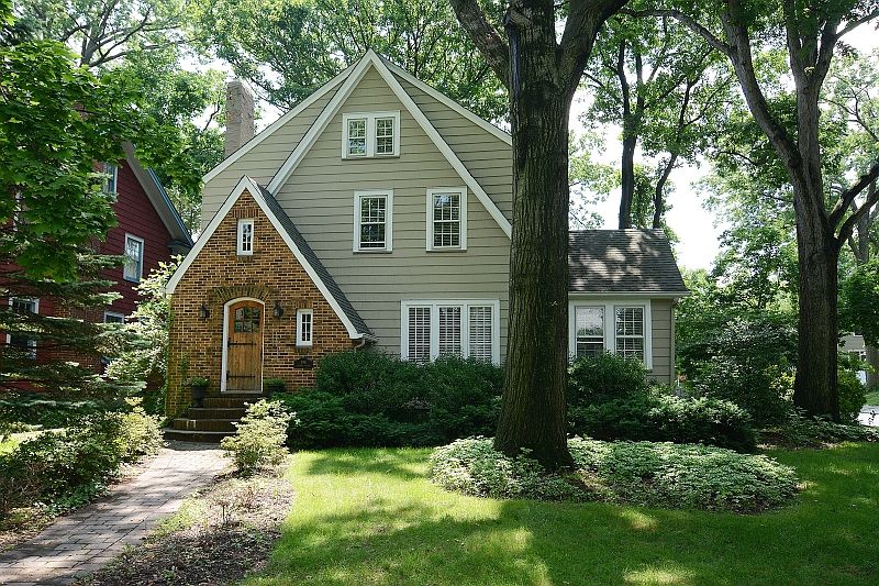 1st image of 298 Richmond Ave