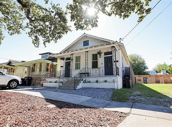 2nd image of 3230 Toledano St